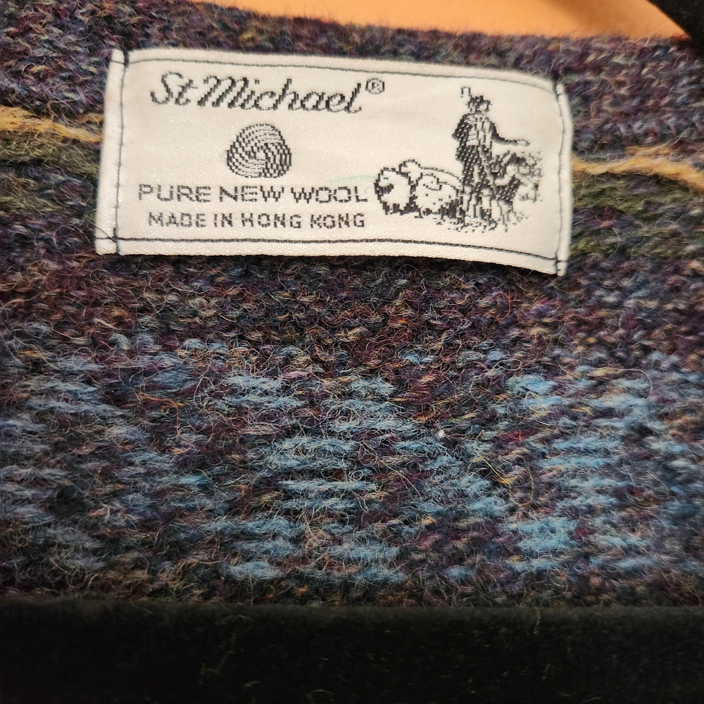 100% Wool Cardigan - Picture 3 of 5